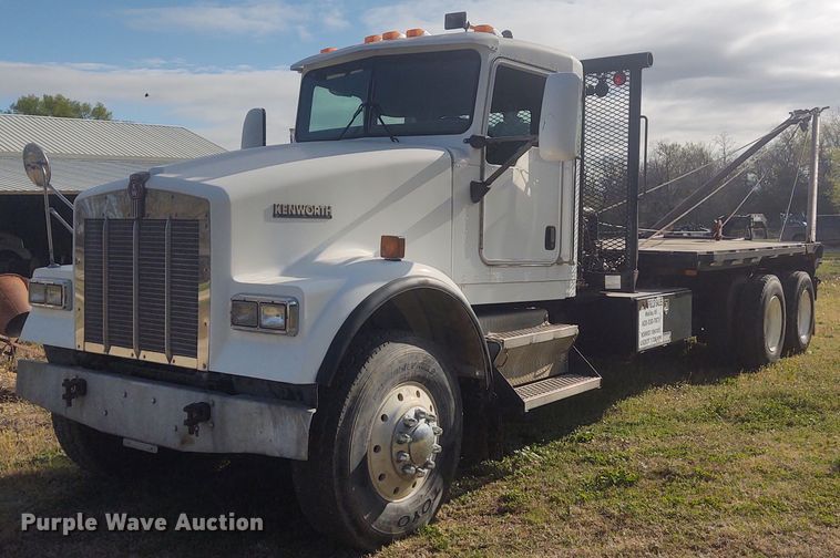 image for item IK9249 2003 Kenworth W900  winch truck