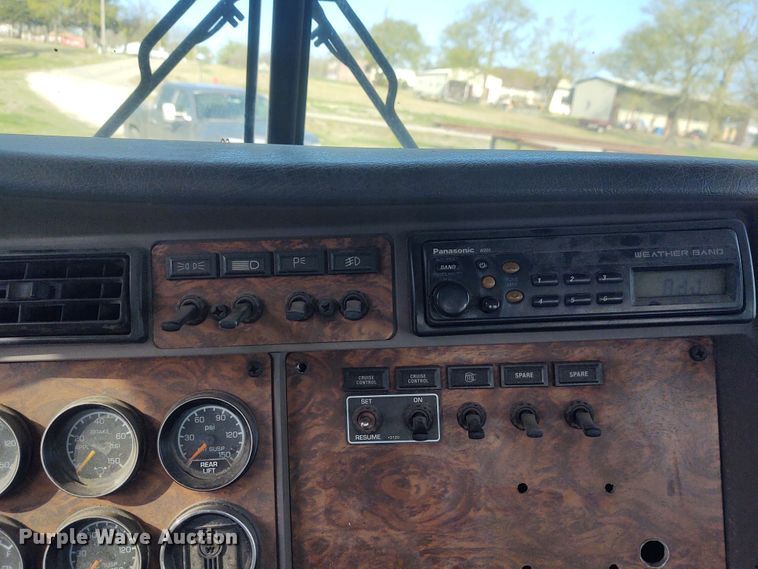 image for item IK9249 2003 Kenworth W900  winch truck