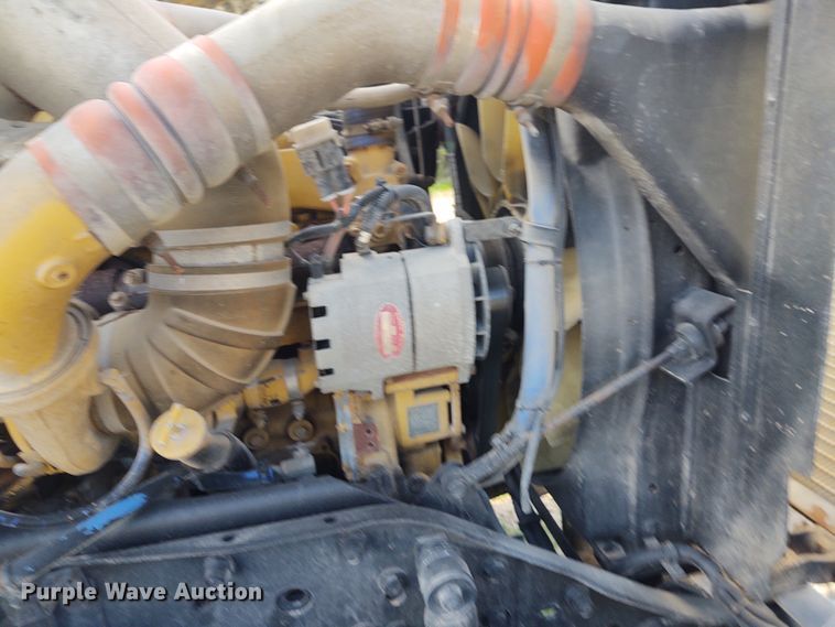 image for item IK9249 2003 Kenworth W900  winch truck