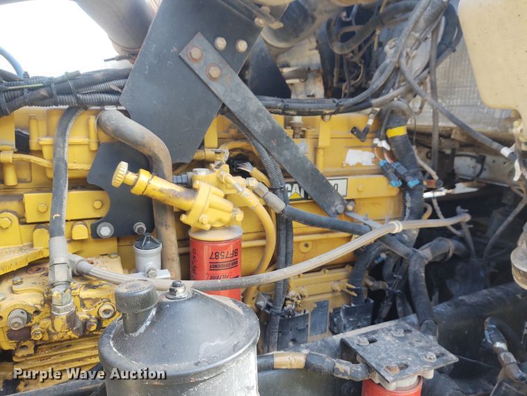 image for item IK9249 2003 Kenworth W900  winch truck