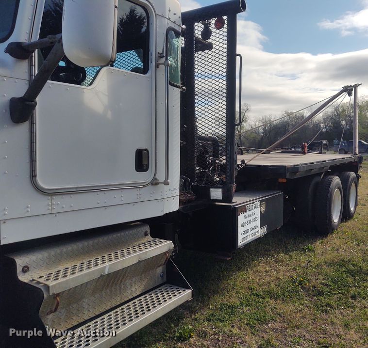 image for item IK9249 2003 Kenworth W900  winch truck