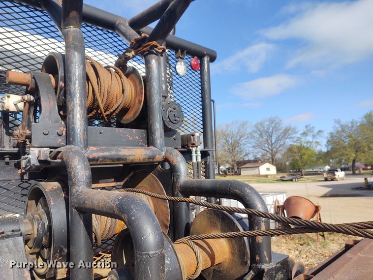 image for item IK9249 2003 Kenworth W900  winch truck