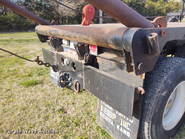 image for item IK9249 2003 Kenworth W900  winch truck