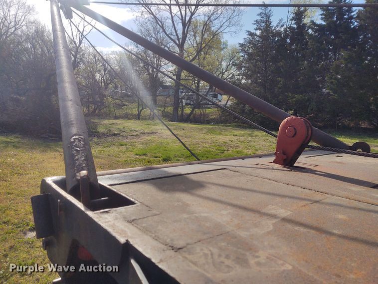 image for item IK9249 2003 Kenworth W900  winch truck