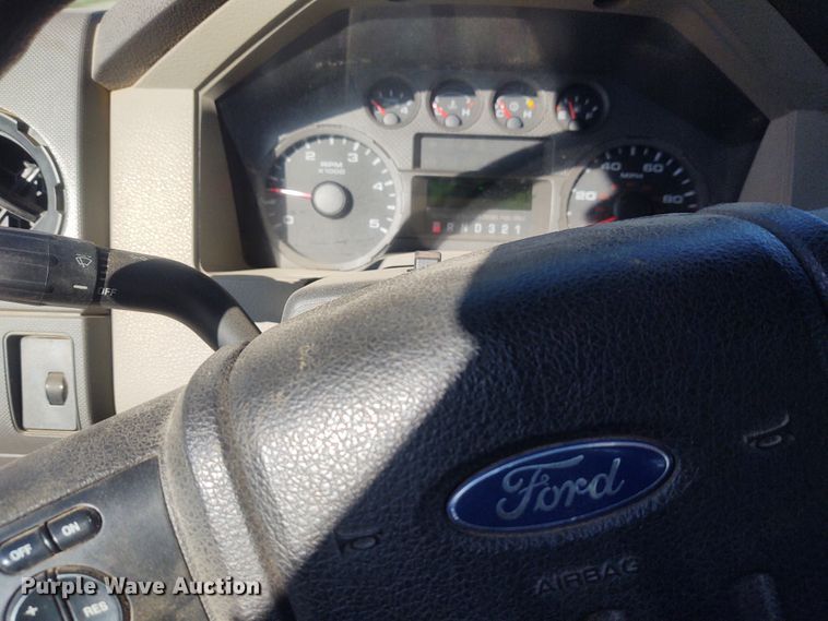 image for item IK9251 2008 Ford F450 Super Duty XL  flatbed truck