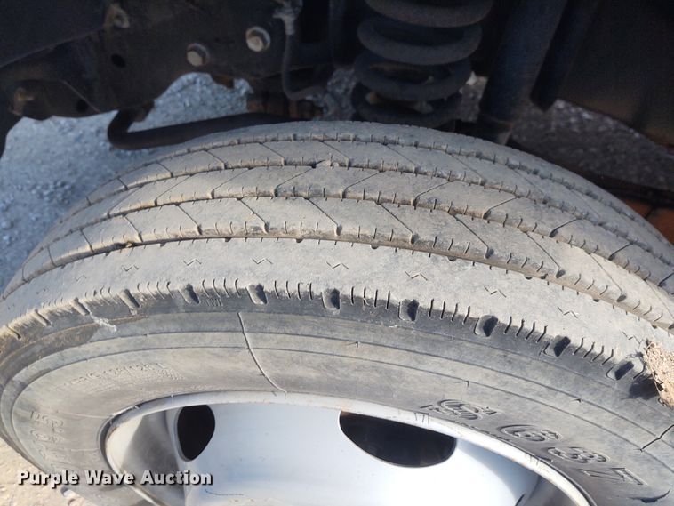 image for item IK9251 2008 Ford F450 Super Duty XL  flatbed truck