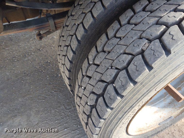 image for item IK9251 2008 Ford F450 Super Duty XL  flatbed truck