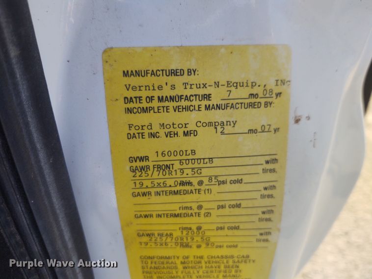 image for item IK9251 2008 Ford F450 Super Duty XL  flatbed truck