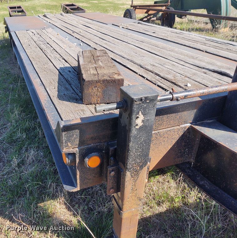 image for item IK9259 2006 Belshe  equipment trailer