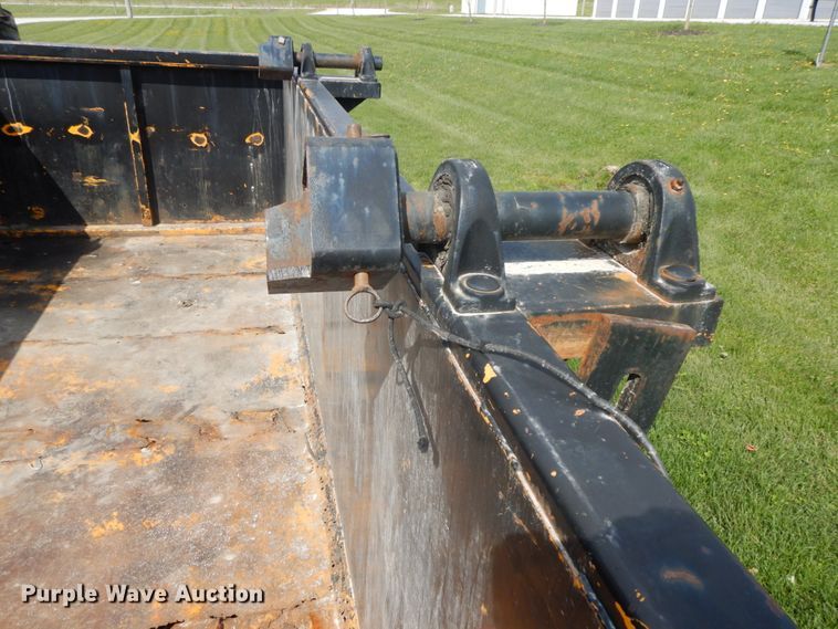 image for item IL9249 1989 Brooks Brothers  reel trailer