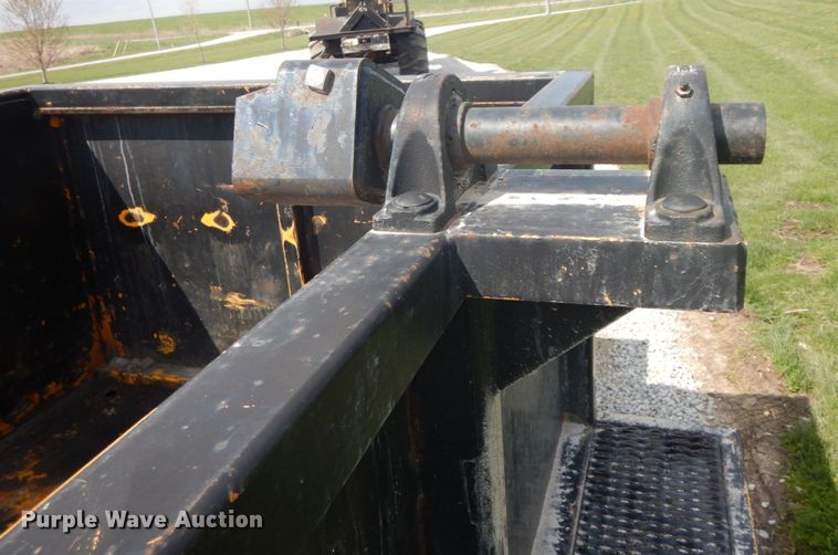 image for item IL9249 1989 Brooks Brothers  reel trailer