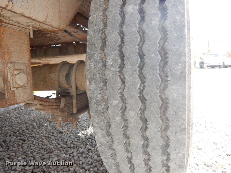 image for item IL9249 1989 Brooks Brothers  reel trailer