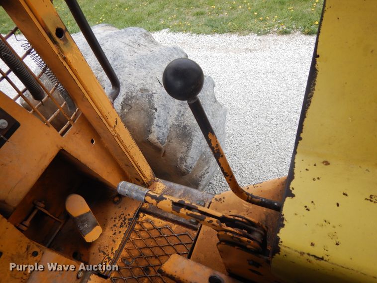 image for item IL9251 Clark 666-CUM-GR  skidder with bucket