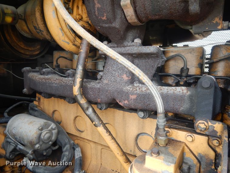 image for item IL9251 Clark 666-CUM-GR  skidder with bucket