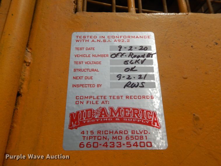 image for item IL9251 Clark 666-CUM-GR  skidder with bucket