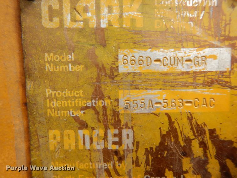 image for item IL9251 Clark 666-CUM-GR  skidder with bucket