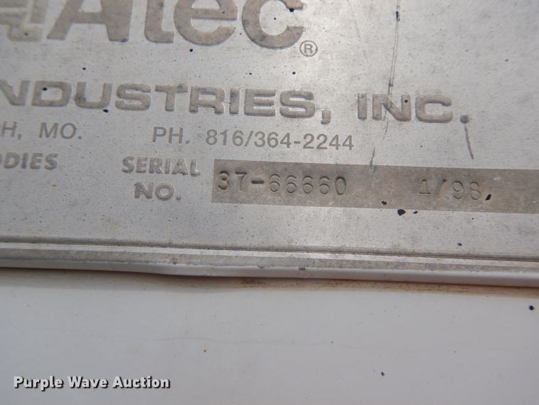 image for item IL9252 1998 Freightliner FL80  digger derrick truck