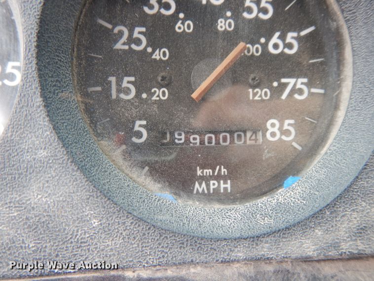 image for item IL9252 1998 Freightliner FL80  digger derrick truck