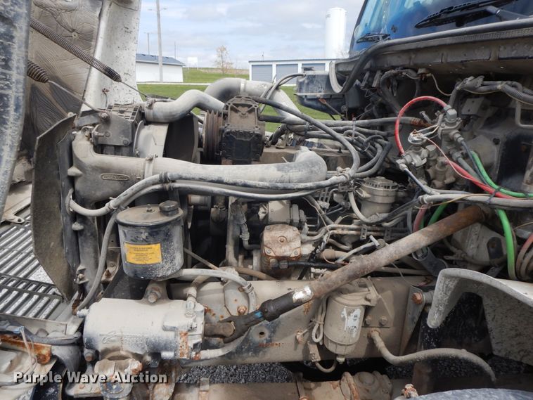 image for item IL9252 1998 Freightliner FL80  digger derrick truck