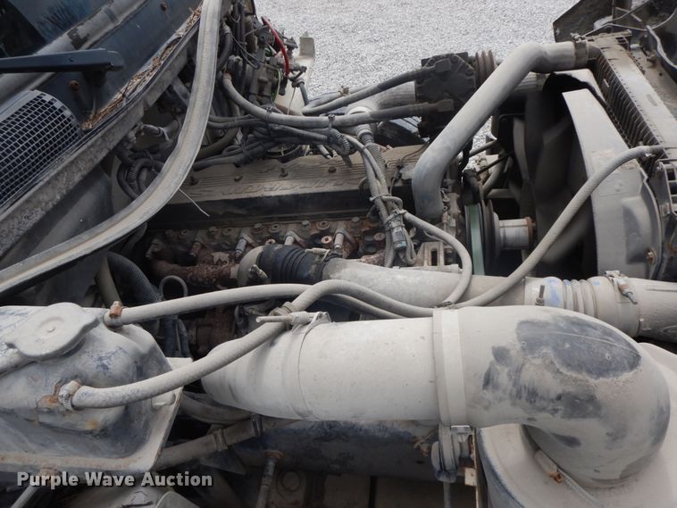 image for item IL9252 1998 Freightliner FL80  digger derrick truck