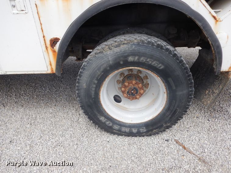 image for item IL9252 1998 Freightliner FL80  digger derrick truck