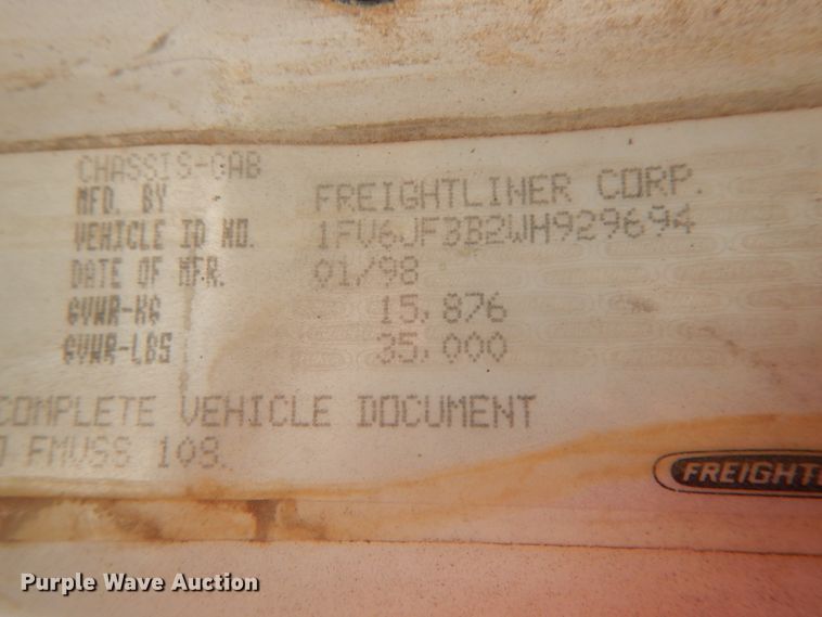 image for item IL9252 1998 Freightliner FL80  digger derrick truck