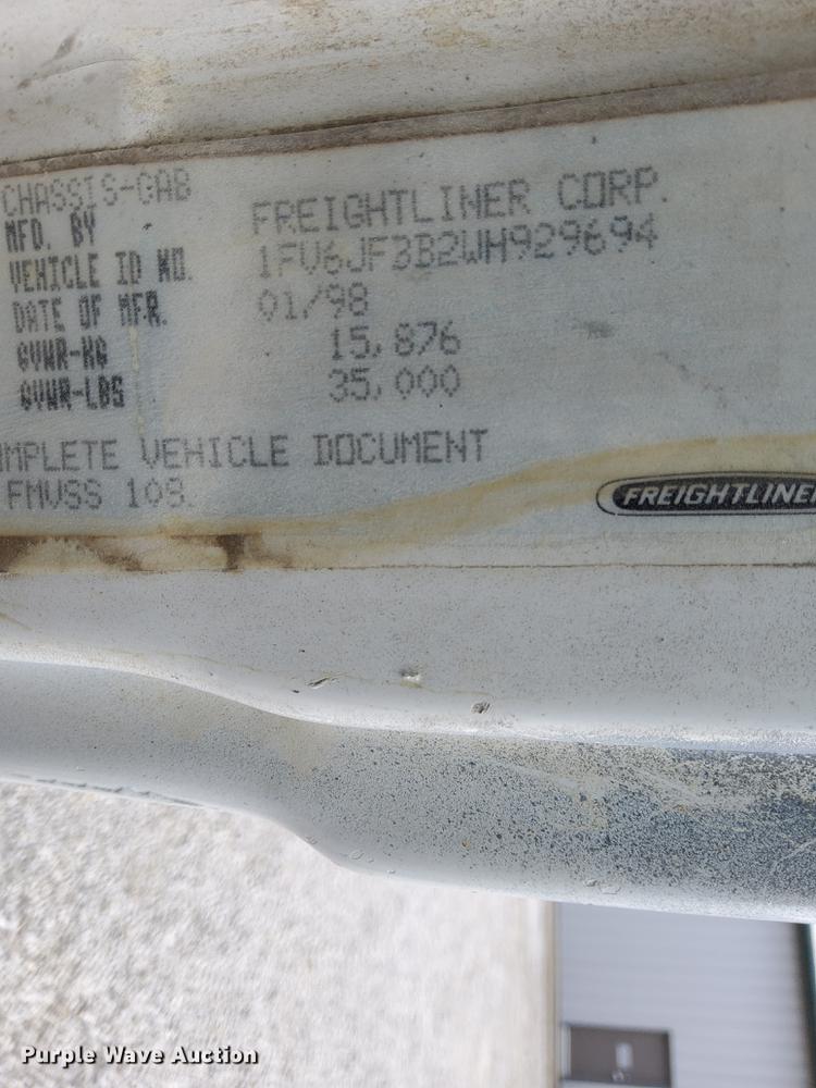 image for item IL9252 1998 Freightliner FL80  digger derrick truck