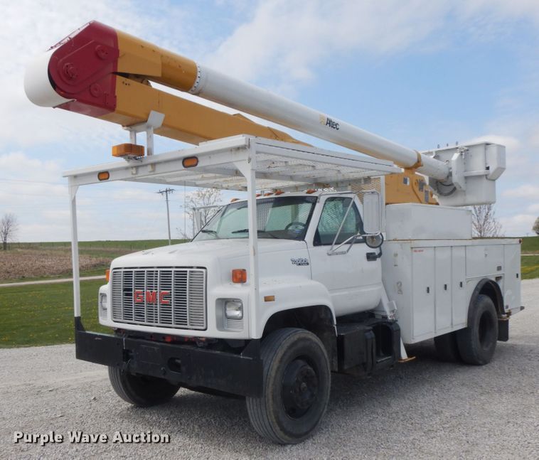 image for item IL9253 1994 GMC TopKick C6500  bucket truck