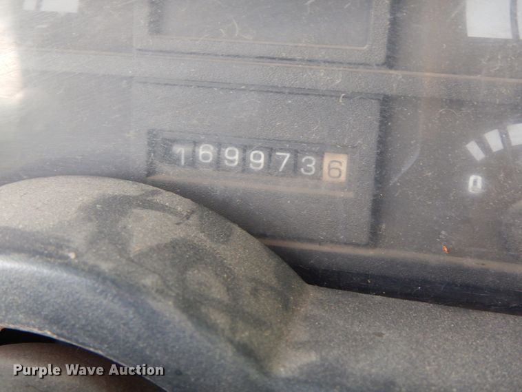 image for item IL9253 1994 GMC TopKick C6500  bucket truck