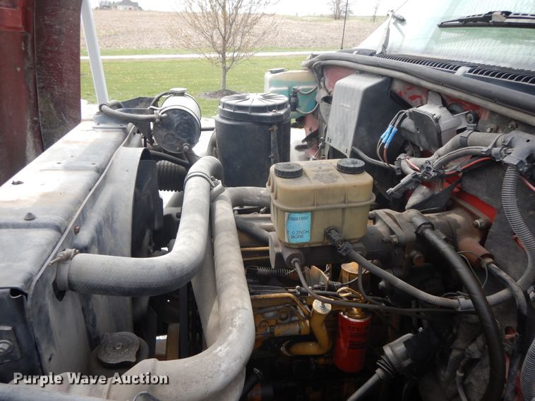 image for item IL9253 1994 GMC TopKick C6500  bucket truck