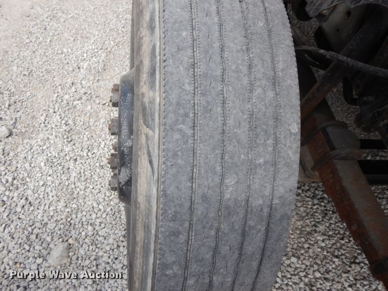 image for item IL9253 1994 GMC TopKick C6500  bucket truck