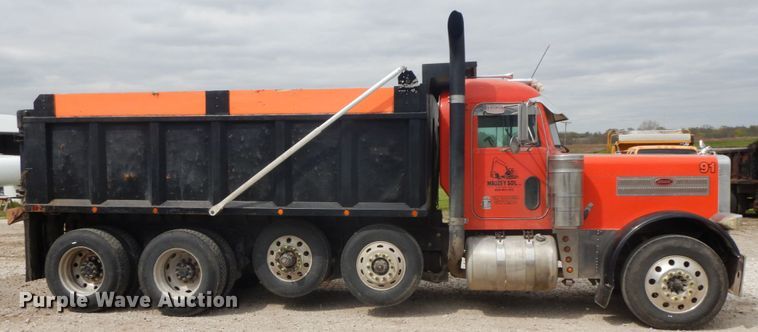 image for item IL9255 2000 Peterbilt 379  dump truck