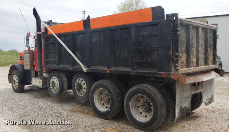 image for item IL9255 2000 Peterbilt 379  dump truck