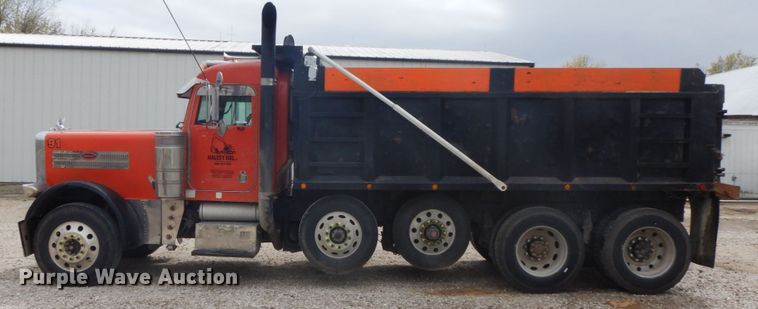 image for item IL9255 2000 Peterbilt 379  dump truck
