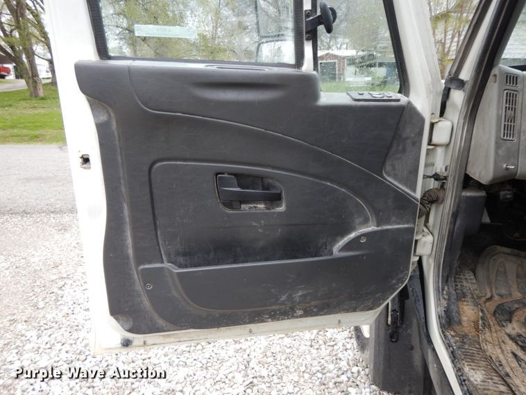 image for item IL9274 2015 International TerraStar SFA  truck cab & chassis