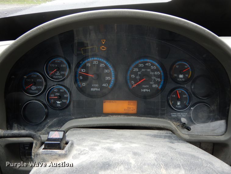 image for item IL9274 2015 International TerraStar SFA  truck cab & chassis