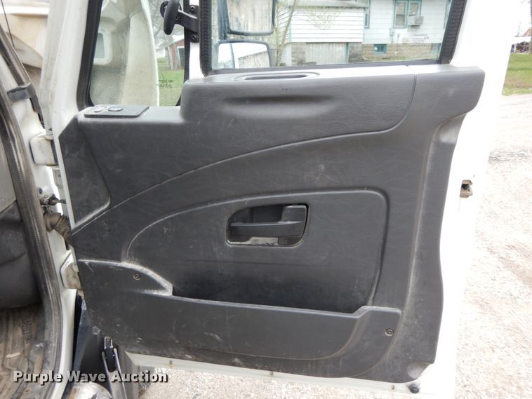 image for item IL9274 2015 International TerraStar SFA  truck cab & chassis