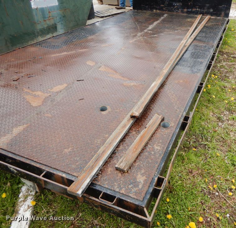 image for item IL9275 Flatbed