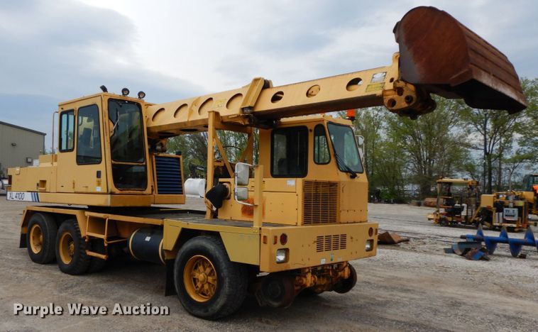 image for item IL9292 1996 Gradall XL4100  wheeled excavator