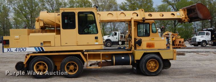 image for item IL9292 1996 Gradall XL4100  wheeled excavator