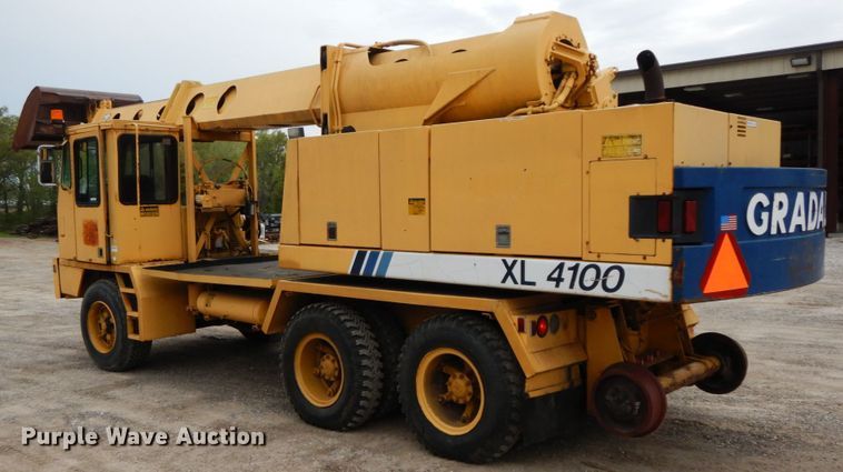 image for item IL9292 1996 Gradall XL4100  wheeled excavator