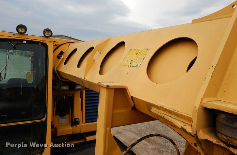 image for item IL9292 1996 Gradall XL4100  wheeled excavator