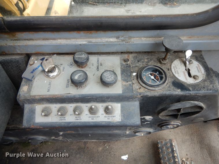 image for item IL9292 1996 Gradall XL4100  wheeled excavator