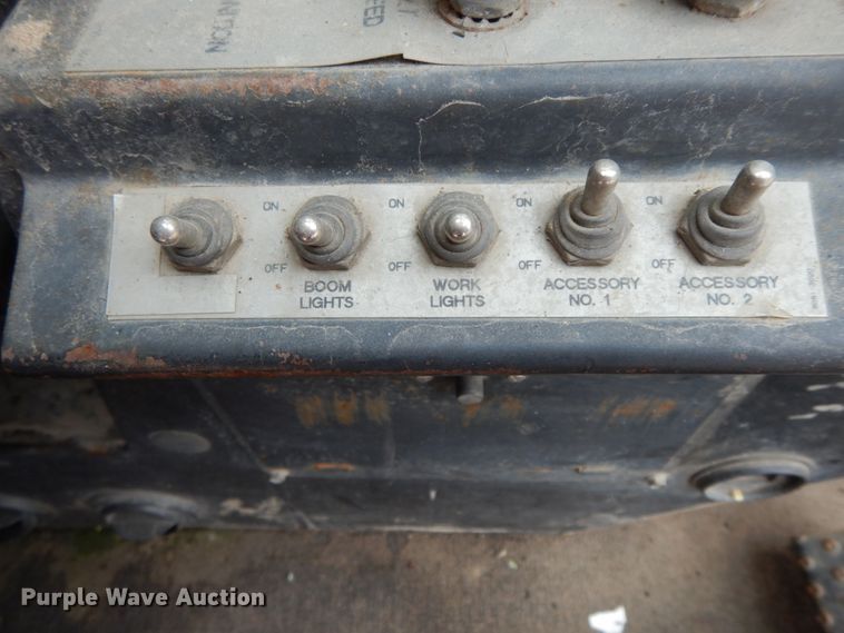 image for item IL9292 1996 Gradall XL4100  wheeled excavator