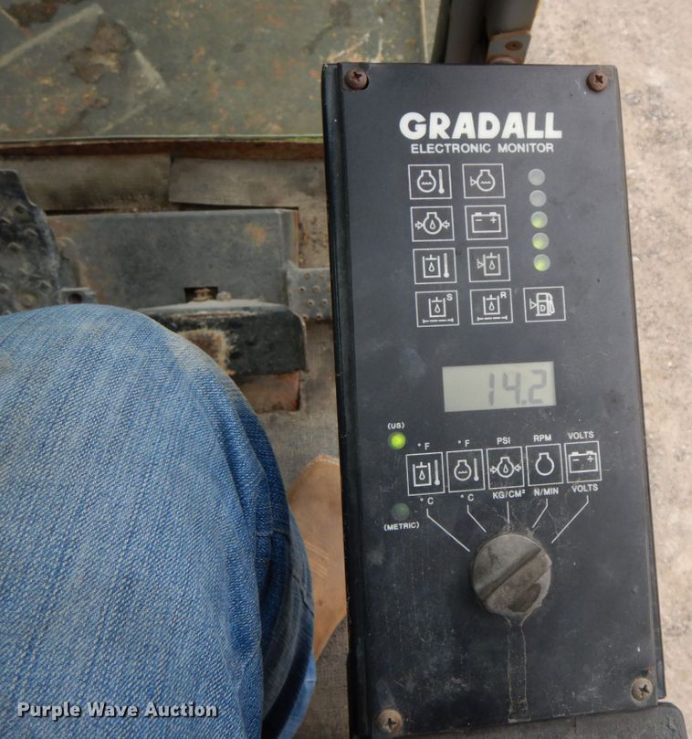 image for item IL9292 1996 Gradall XL4100  wheeled excavator