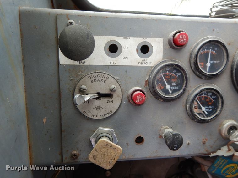 image for item IL9292 1996 Gradall XL4100  wheeled excavator