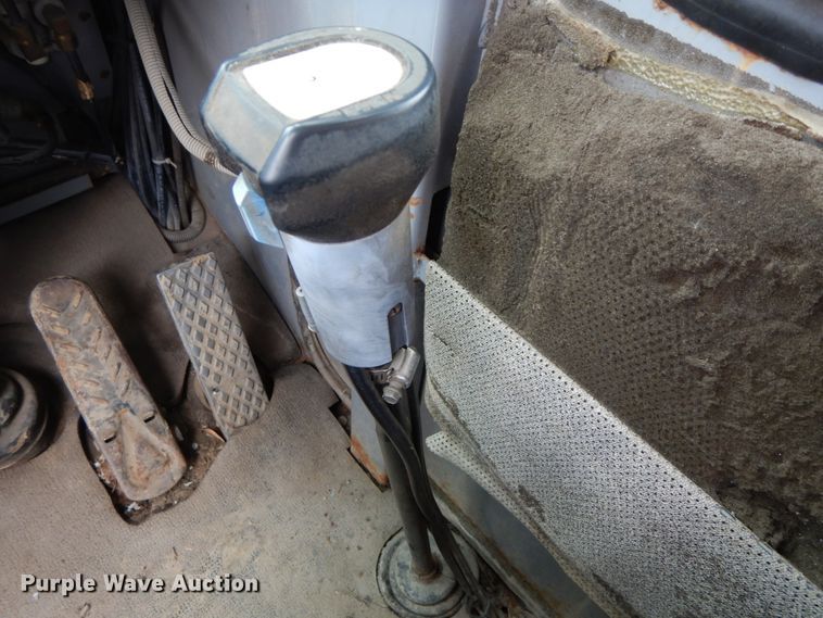 image for item IL9292 1996 Gradall XL4100  wheeled excavator