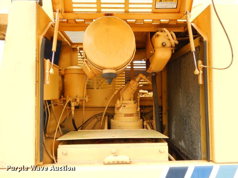 image for item IL9292 1996 Gradall XL4100  wheeled excavator