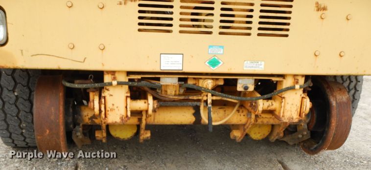 image for item IL9292 1996 Gradall XL4100  wheeled excavator