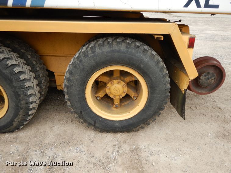 image for item IL9292 1996 Gradall XL4100  wheeled excavator